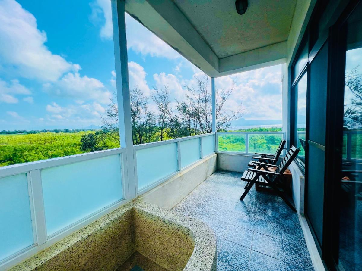 Kenting Comic B&B&Spring ย่านเมืองเก่าเฮ้งชุน ภายนอก รูปภาพ