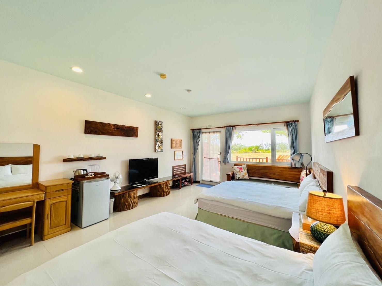 Kenting Comic B&B&Spring ย่านเมืองเก่าเฮ้งชุน ภายนอก รูปภาพ